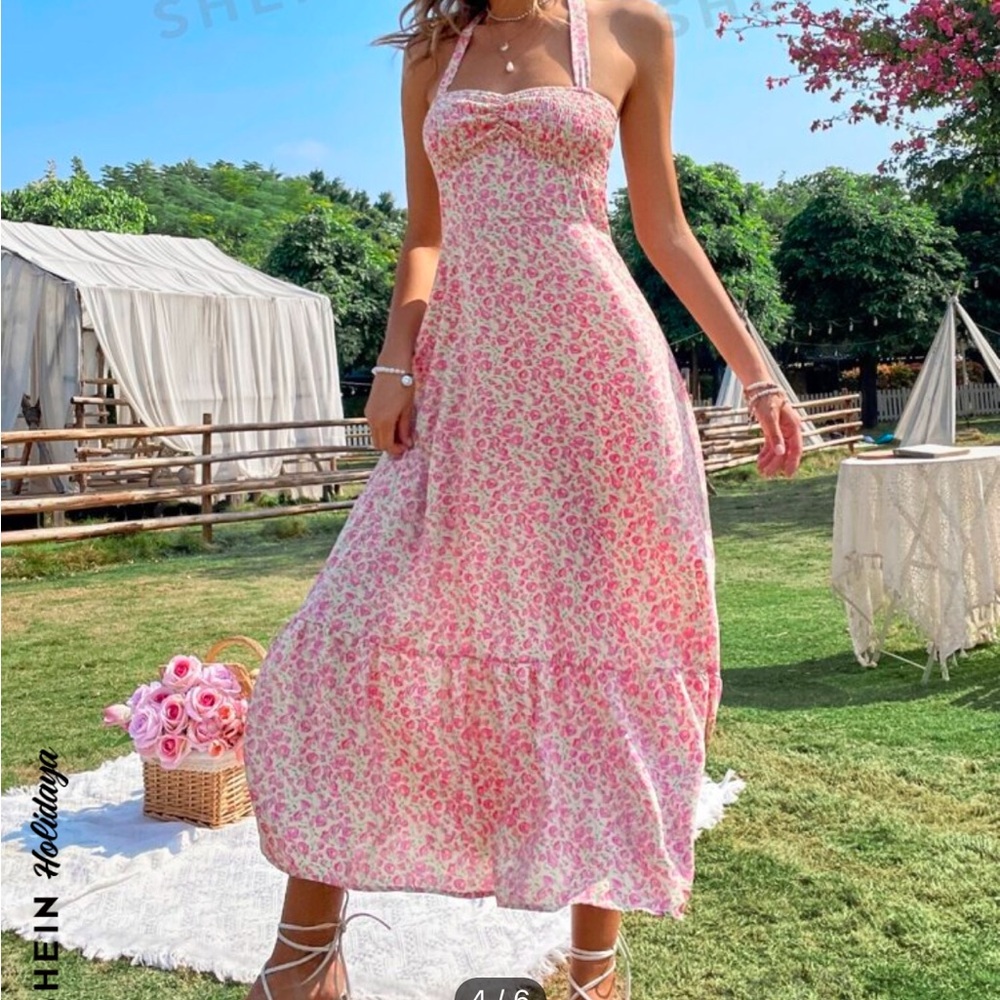 SOLD ON CURTSY